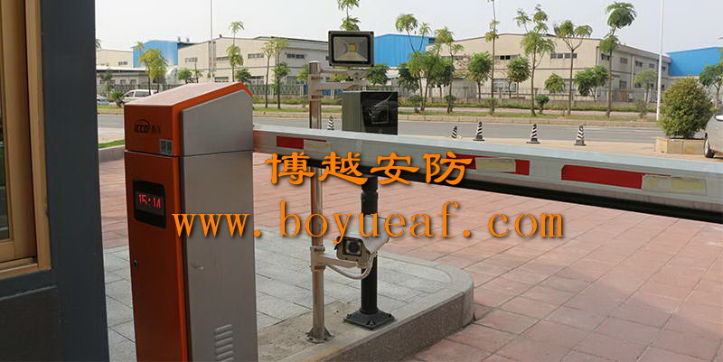 城(chéng)市(shì)廣場(chǎng)停車(chē)系統